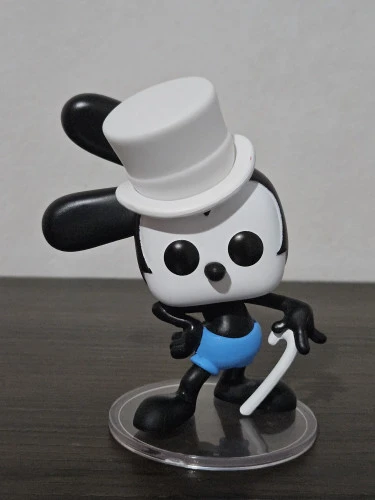 Funko Pop Oswald Rabbit Chase 1315 Sem caixa - Disney 100th Anniversary  #1315