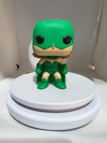 Funko Pop Poison Ivy Impopster (detalhe no nariz e sem caixa) DC Super Heroes #128 - Produto Original