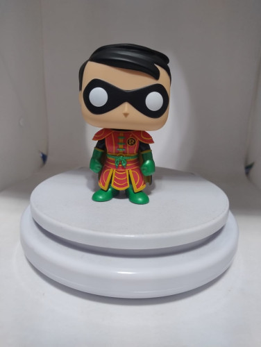 Funko Pop Robin (sem Caixa) - DC - #377