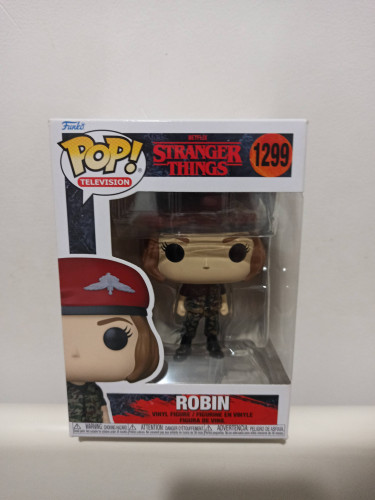 Funko Pop Robin Buckley #1299 - Television Stranger Things Stranger Things #1299 - Produto Original