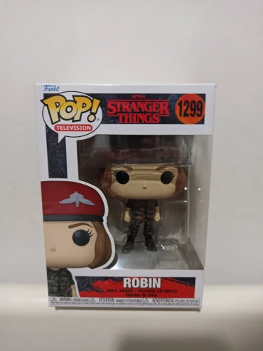 Funko Pop Robin Buckley #1299 - Television Stranger Things - Stranger Things  #1299
