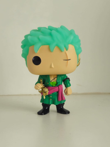 Funko Pop Roronoa Zoro (GLOW) - #327 - One Piece - #1