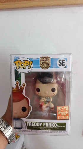 Funko Pop SE - Freddy Funko as Polka Dot Man-Camp Fundays-1