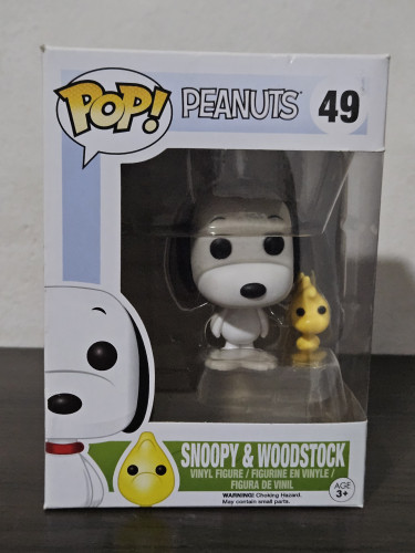 Funko Pop Snoopy & Woodstock 49 Peanuts Charlie Brown #49 - Produto Original