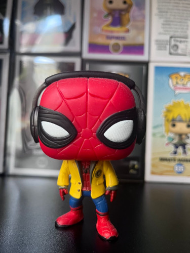 Funko Pop Spider-Man- Headphones - Spider-Man Homecoming Marvel #265 - Produto Original