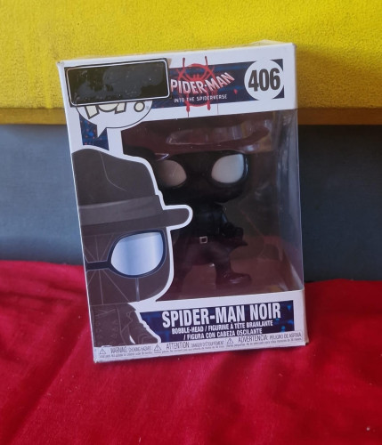 Funko Pop Spider Man Noir Marvel Spider Man #406 - Produto Original
