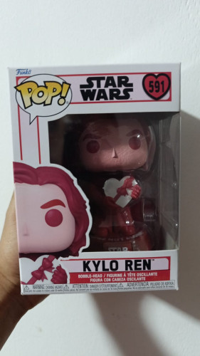 Funko Pop Star Wars 591 - Kylo Ren Star Wars #591 - Produto Original