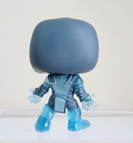 Funko Pop Sub-Zero *Exclusivo GameStop* - Mortal Kombat - #2