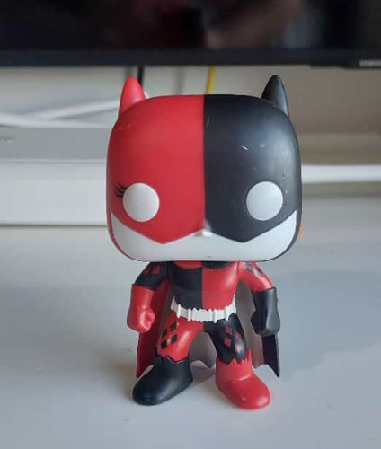 Funko Pop Super Heroes Harley Quinn Impopster Harley Quinn #127 - Produto Original