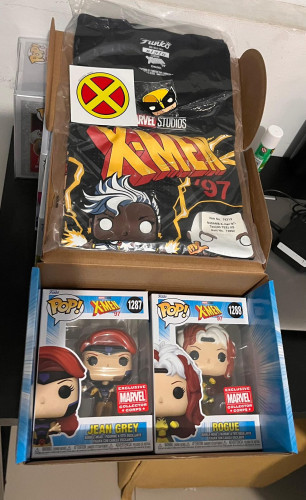 Funko Pop X-men 97 Collector Corps : 2 Funkos + Camiseta(M) + Pin + Adesivo. #1287 + #1288 - Xmen 97 - #1