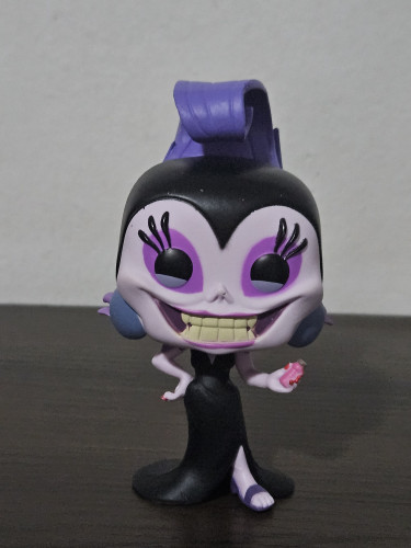 Funko Pop Yzma 359 Caixa com Detalhes The Emperor's New Groove - A Nova Onda Do Imperador - #359