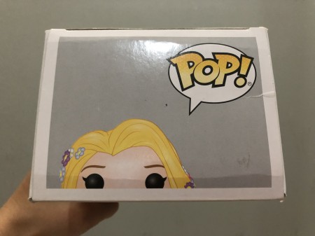 Funko Rapunzel Glitter - Exclusiva Walmart - Caixa Amassada (favor Olhar As Fotos) - Enrolados - #223