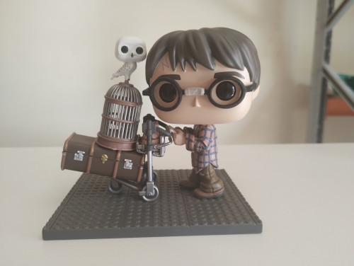 Funko pop Harry Potter Harry Potter #135 - Produto Original