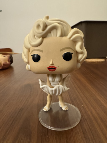 Funko pop Marilyn Monroe #24-Marilyn Monroe-1