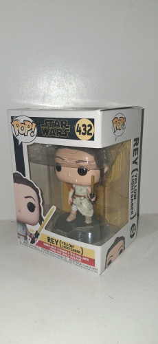 Funko pop rey yellow lightsaber Stars Wars #432 - Produto Original