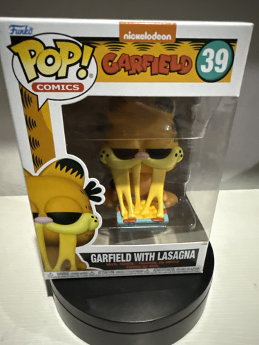 Funko Pop Garfield With Lasagna Garfield #39 - Produto Original