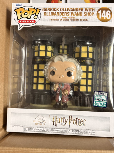 Funko Pop Garrick Ollivander with Ollivanders Wand Shop-Harry Potter-146