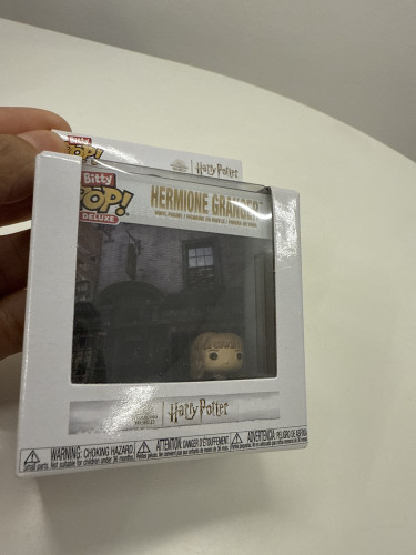 Funko Pop HERMIONE GRANGER (FLOURISH & BLOTTS)-Harry Potter-1