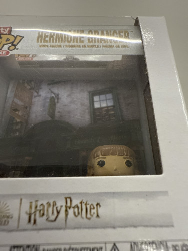Funko Pop HERMIONE GRANGER (FLOURISH & BLOTTS) - Harry Potter - #1