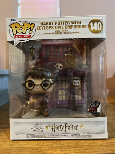 Funko Pop Harry Potter With Eeylops Owl Emporium #140-Harry Poter-140