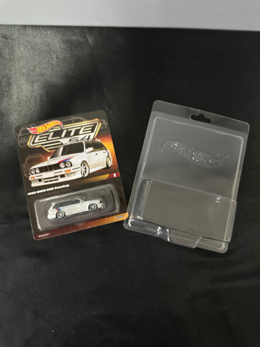 Action Figures Hot Wheels Elite 64 1990 Bmw 318i Touring - BMW - #