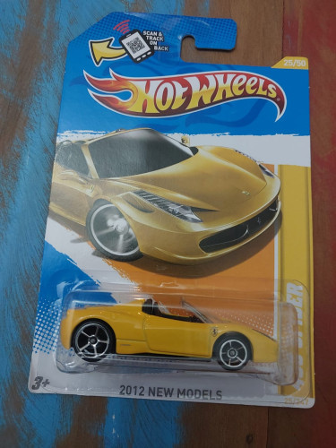 Action Figures Hot Wheels Mainline Ferrari 458 Spider Amarela - Ferrari - #