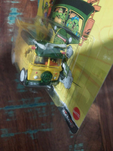 Action Figures Hot Wheels Premium Teenage Mutant Ninja Turtles Party Wagon - As Tartarugas Ninjas - #