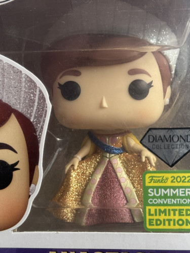 Funko Pop! Movies: Anastasia Diamond Exclusiva 2022 Summer Convention 1240 - ANASTASIA - #1240