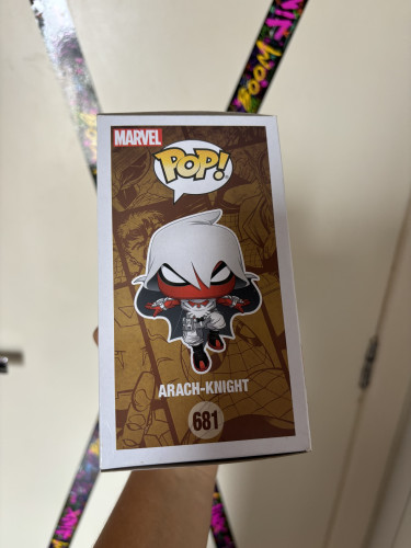 Boneco Funko Pop Marvel Arach-knight Glows - Exclusivo 681 - SPIDER MAN - #681
