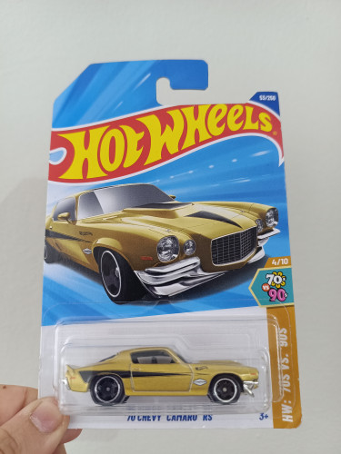 Action Figures Hot Wheels 70 Chevy Camaro RS-HOTWHEELS-