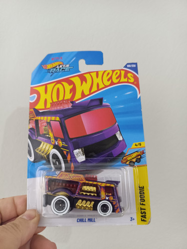 Action Figures Hot Wheels Chill Mill Let's Race T-hunt 2025-HOTWHEELS-