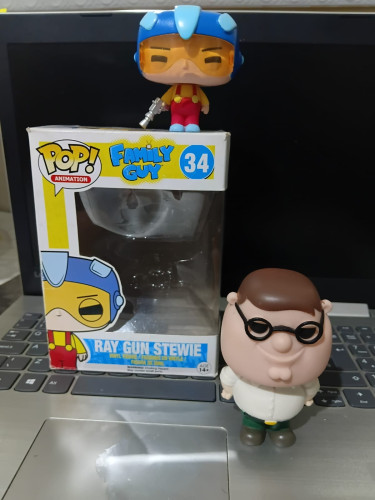 Ray gun Stewie& Peter Gruffin. Family Guy #34 - Produto Original