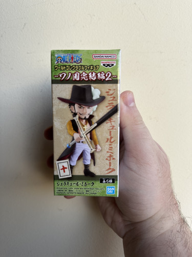 Action Figures bandai WCF- One Piece- Dracule mihawk Cross guild-One Piece-