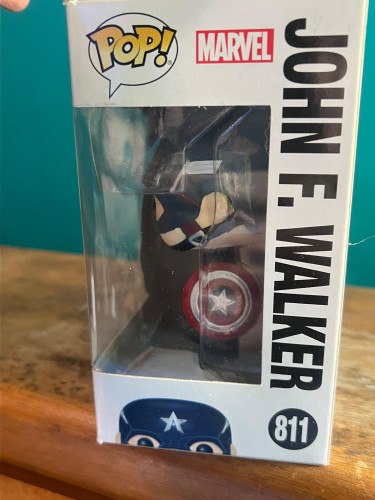  Marvel Avengers #811 - Produto Original