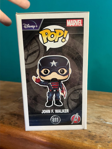  Marvel Avengers #811 - Produto Original