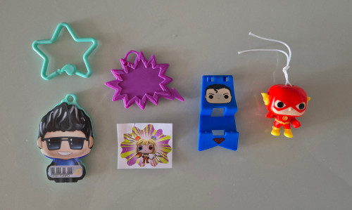 Kit 4 Surpresas Kinder Joy DC Funko 2025 - Colecionáveis Usado-Kinder Ovo-