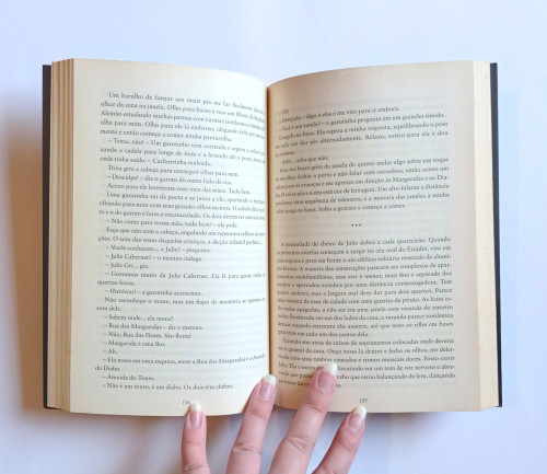 Livro Sangue Quente - Isaac Marion + Marcador de página de brinde - Nenhuma - #0