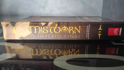 Livro Mistborn Primeira Era - O Império Final (vol. 1) - Mistborn - #