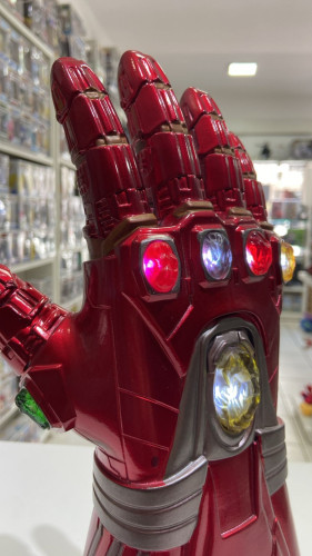 MANOPOLA THANOS IRON MAN Vingadores - Guerra Infinita # - Produto Original