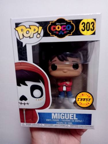 Funko Pop Miguel  (chase)-Coco – A Vida é Uma Festa-303