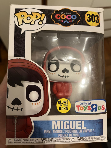 Funko Pop Miguel-Funko Pop Disney Miguel 303 - Glows in the dark - TOYSRUS EXCLUSIVE-303