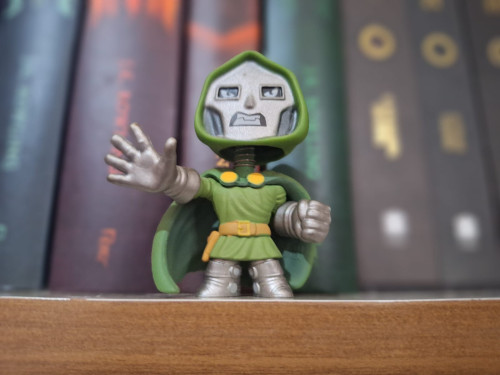 Action Figures Mistery Mini - Dr Doom Marvel # - Produto Original