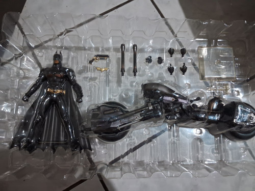 Action Figures Movie Realization Batman + Bat Pod Bandai - DC