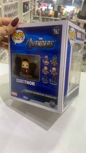 Pop Funko Avengers Assemble Thor Deluxe - Marvel Avengers - #587