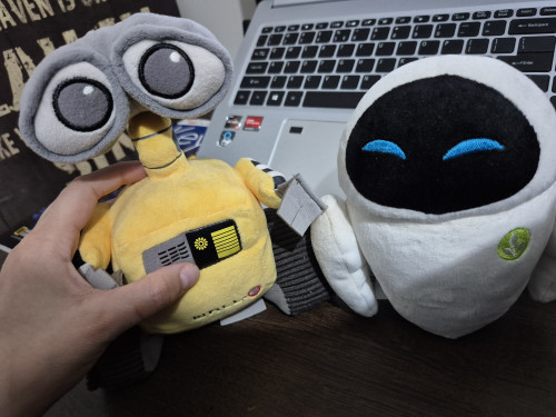 Almofadas Pelúcias Wall-e e Eva disney store - Wall-E - #