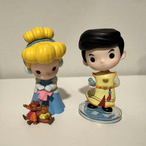Pop Mart Disney - Cinderela & Príncipe Encantado Cinderella # - Produto Original