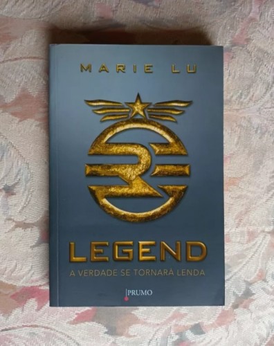 Livro Legend, De Marie Lu-Nenhuma-