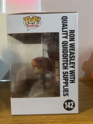 Funko Pop Ron Weasley With Quality Quidditch Suplies #142 - Harry Potter - #142