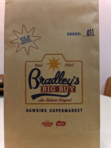 Sacola Stranger Things Oficial Nestlé - Bradley's Big Buy-Stranger Things-