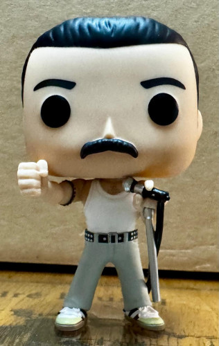 Freddie Mercury Rocks Queen #183 - Produto Original